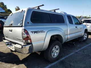 2013 Toyota Tacoma PreRunner with VIN 5TFTU4GN7DX050157, listed as a Copart auction lot 78933684 with 186,118 mi miles and Salvage Title. Bid and sale history available at carsss.com. Image 3.