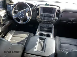 2019 GMC Sierra 3500HD Denali z VIN 1GT42WEY0KF252294, wystawiony jako Copart lot #76052204 z przebiegiem 61 881 mil mil oraz Nie do naprawy. Historia ofert i sprzedaży dostępna na DreamBid. Obrazek 8.