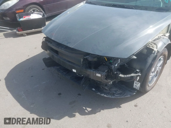 2024 Hyundai Elantra SE with VIN KMHLL4DG4RU723919, listed as a IAAI auction lot 42023857 with 8,978 mi miles and . Bid and sale history available at DreamBid. Image 19.