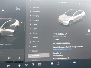 2024 Tesla Model Y with VIN 7SAYGDED9RA331840, listed as a IAAI auction lot 42350926 with 13,818 mi miles and . Bid and sale history available at DreamBid. Image 7.