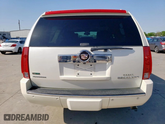 2011 Cadillac Escalade ESV Platinum z VIN 1GYS3KEF0BR265020, wystawiony jako Copart lot #52310575 z przebiegiem 122 949 mil mil oraz Czysty tytuł • Clean title. Historia ofert i sprzedaży dostępna na DreamBid. Obrazek 6.