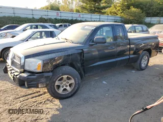 2005 Dodge Dakota SLT with VIN 1D7HW42N75S269518, listed as a Copart auction lot 71501904 with 105,673 mi miles and Clean Title. Bid and sale history available at carsss.com. Image 1.