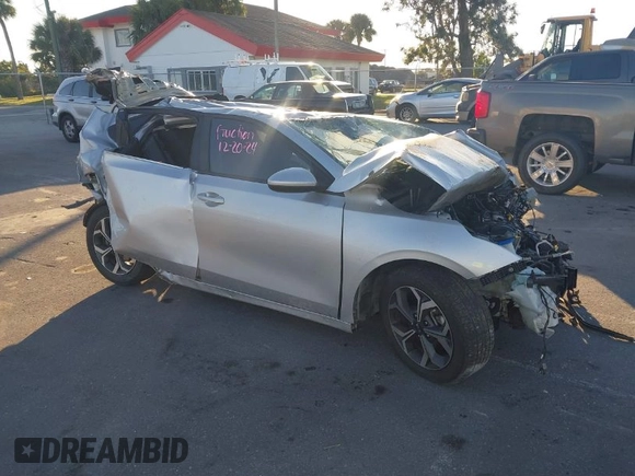 2019 Kia Forte LXS with VIN 3KPF24AD5KE072206, listed as a IAAI auction lot 40948523 with 1 mi miles. Bid and sale history available at carsss.com. Image 1.
