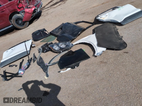 2021 Ford Escape Titanium Hybrid z VIN 1FMCU0DZ2MUB02954, wystawiony jako Copart lot #50558285 z przebiegiem 25 612 mil mil oraz Szkoda całkowita • Salvage title. Historia ofert i sprzedaży dostępna na DreamBid. Obrazek 12.