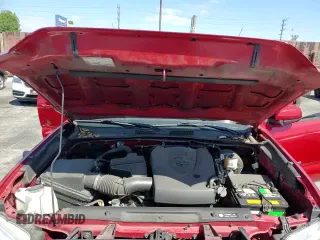 2019 Toyota Tacoma SR5 with VIN 3TMAZ5CN3KM100012, listed as a Copart auction lot 71993945 with 67,815 mi miles and Salvage title. Bid and sale history available at DreamBid. Image 13.