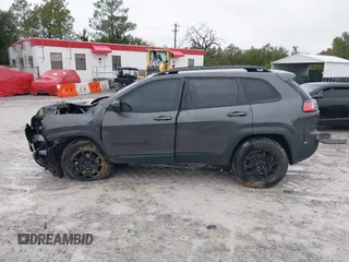 2022 Jeep Cherokee X with VIN 1C4PJMCX0ND538919, listed as a IAAI auction lot 41321416 with 65,577 mi miles. Bid and sale history available at carsss.com. Image 14.