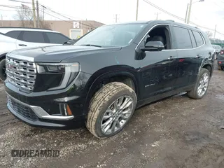 2024 GMC Acadia AWD Denali z VIN 1GKENRKS8RJ170659, wystawiony jako IAAI lot #41617698 z przebiegiem 14 137 mil mil oraz . Historia ofert i sprzedaży dostępna na DreamBid. Obrazek 2.