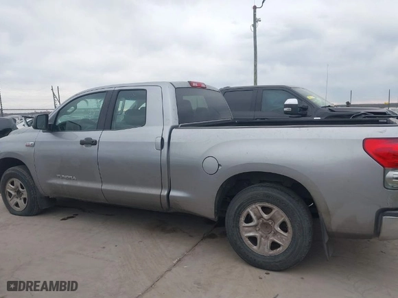 2008 Toyota Tundra 2WD Truck with VIN 5TFRV541X8X068558, listed as a IAAI auction lot 41366173 with 275,358 mi miles. Bid and sale history available at carsss.com. Image 15.