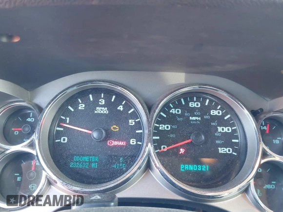 2009 Chevrolet Silverado 1500 LT with VIN 1GCEK29J59Z146698, listed as a IAAI auction lot 41812415 with 232,632 mi miles. Bid and sale history available at carsss.com. Image 7.