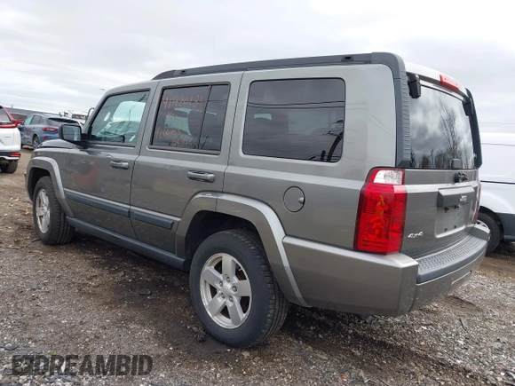 2008 Jeep Commander Sport with VIN 1J8HG48K98C135234, listed as a IAAI auction lot 41920183 with 247,452 mi miles. Bid and sale history available at carsss.com. Image 3.