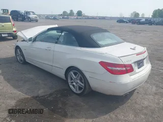 2012 Mercedes-Benz E 350 with VIN WDDKK5KF7CF168095, listed as a IAAI auction lot 41988817 with Not Provided miles and . Bid and sale history available at DreamBid. Image 3.