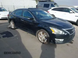 2014 Nissan Altima SL with VIN 1N4BL3AP7EC165164, listed as a IAAI auction lot 41159064 with 152,307 mi miles and . Bid and sale history available at DreamBid. Image 1.