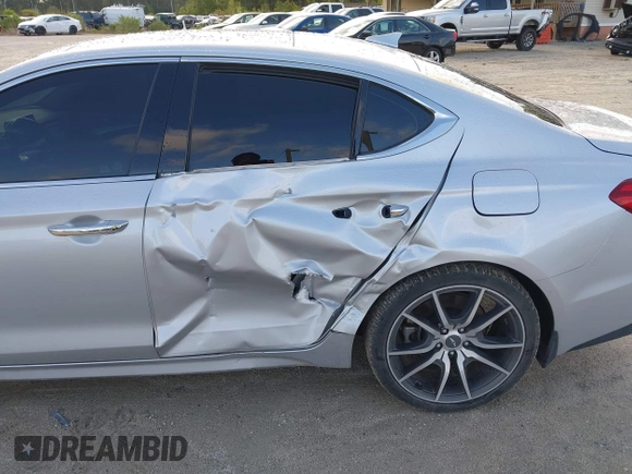 2019 Genesis G70 2.0T Advanced with VIN KMTG44LA2KU029902, listed as a IAAI auction lot 41977468 with 43,365 mi miles. Bid and sale history available at carsss.com. Image 6.