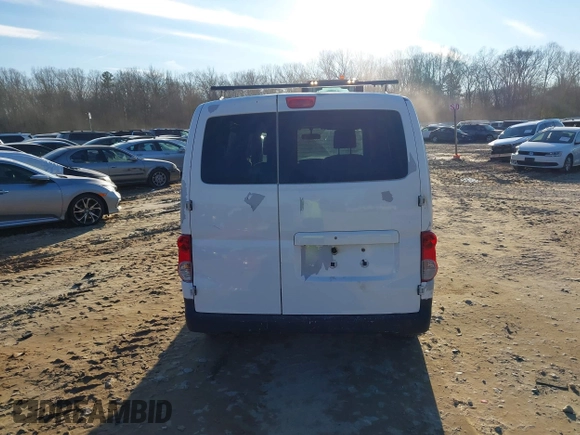 2017 Nissan NV200 S z VIN 3N6CM0KN2HK712280, wystawiony jako IAAI lot #41211228 z przebiegiem 153 840 mil mil oraz . Historia ofert i sprzedaży dostępna na DreamBid. Obrazek 17.