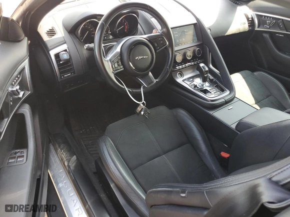 2020 Jaguar F-TYPE P300 with VIN SAJDD1GX3LCK67104, listed as a Copart auction lot 68541854 with 31,115 mi miles and Non Repairable. Bid and sale history available at carsss.com. Image 8.
