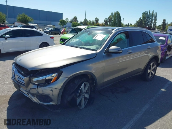 2019 Mercedes-Benz GLC 300 z VIN WDC0G4KB9KF606523, wystawiony jako IAAI lot #42301376 z przebiegiem 61 961 mil mil oraz . Historia ofert i sprzedaży dostępna na DreamBid. Obrazek 17.