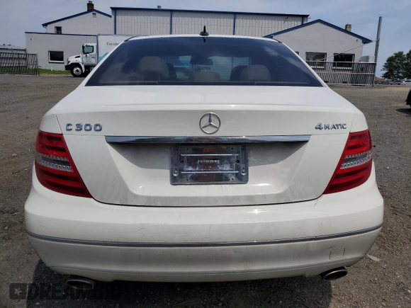 2012 Mercedes-Benz C 300 Sport with VIN WDDGF8BB7CR193120, listed as a Copart auction lot 62229155 with 171,615 mi miles and Clean title. Bid and sale history available at DreamBid. Image 6.