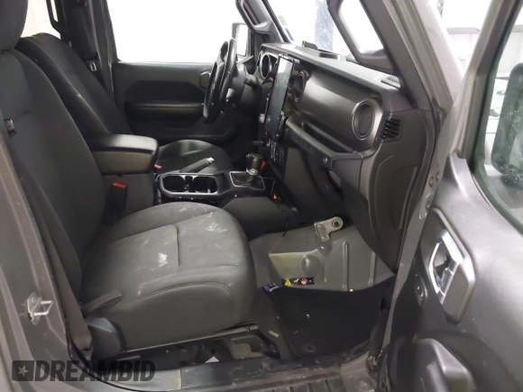 2020 Jeep Wrangler Unlimited Sport Altitude with VIN 1C4HJXDG7LW167909, listed as a IAAI auction lot 41413004 with 69,631 mi miles and . Bid and sale history available at DreamBid. Image 5.