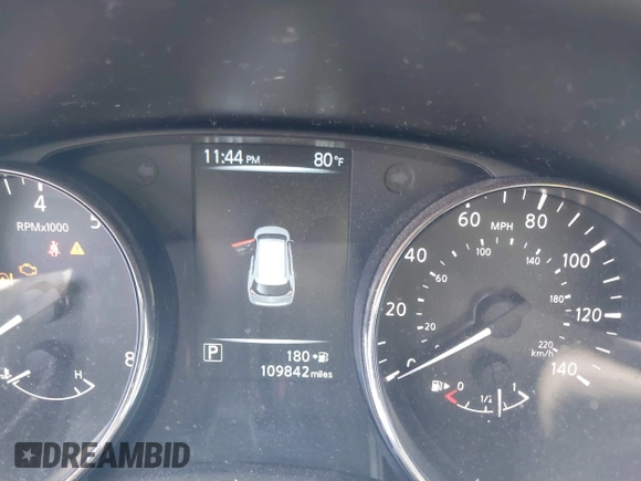 2017 Nissan Rogue S z VIN JN8AT2MT7HW381998, wystawiony jako IAAI lot #42384384 z przebiegiem 109 842 mil mil oraz . Historia ofert i sprzedaży dostępna na DreamBid. Obrazek 7.