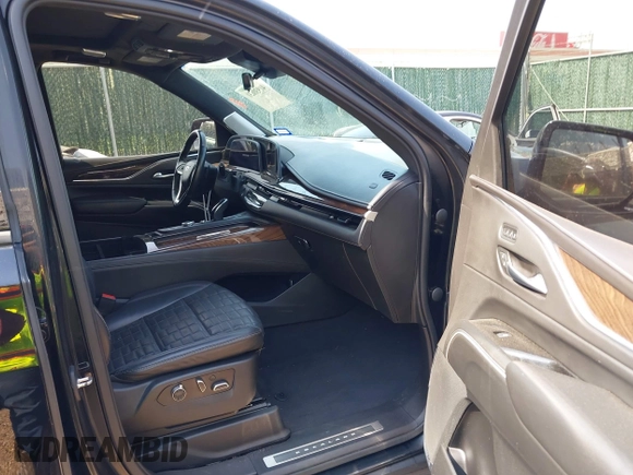 2021 Cadillac Escalade Sport Platinum with VIN 1GYS3GKL3MR320943, listed as a IAAI auction lot 41930631 with 62,091 mi miles and . Bid and sale history available at DreamBid. Image 5.