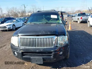 2007 Ford Expedition Limited with VIN 1FMFU195X7LA80222, listed as a IAAI auction lot 41509870 with 163,149 mi miles. Bid and sale history available at carsss.com. Image 12.