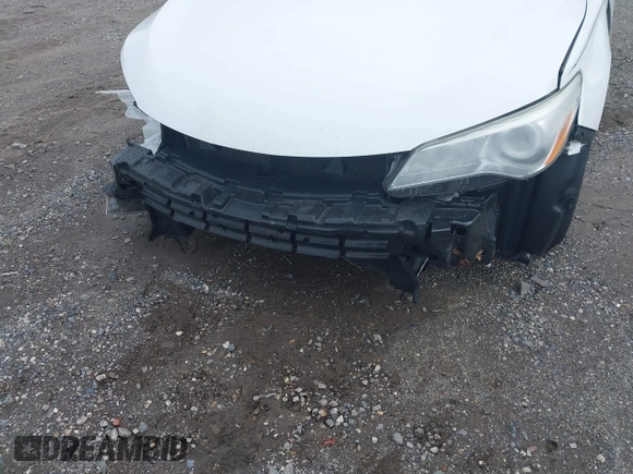 2015 Toyota Camry XLE with VIN 4T4BF1FK0FR479688, listed as a IAAI auction lot 41717801 with 131,365 mi miles. Bid and sale history available at carsss.com. Image 6.