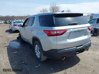2018 Chevrolet Traverse LS with VIN 1GNERFKW7JJ107758, listed as a IAAI auction lot 41948191 with 91,032 mi miles. Bid and sale history available at carsss.com. Image 3.