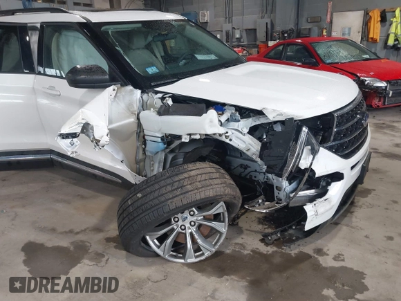 2023 Ford Explorer XLT с VIN 1FMSK8DH8PGC42744, выставлен на аукционе IAAI как лот 42436176 с пробегом 11 840 миль миль и . История ставок и продаж доступна на DreamBid. Изображение 6.