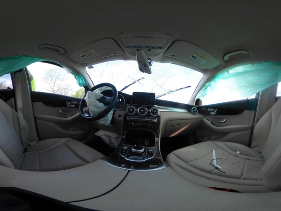 2019 Mercedes-Benz GLC with VIN WDC0G4JB2KV175112, listed as a IAAI auction lot 41909488 with 44,658 mi miles. Bid and sale history available at carsss.com. Image 19.