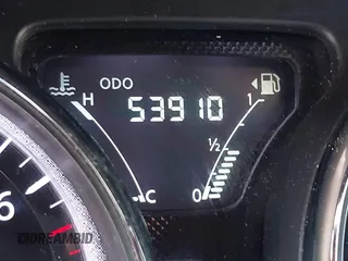 2016 Nissan Versa S z VIN 3N1CN7APXGL828172, wystawiony jako IAAI lot #40830717 z przebiegiem 53 910 mil mil oraz . Historia ofert i sprzedaży dostępna na DreamBid. Obrazek 15.