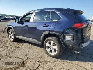 2020 Toyota RAV4 XLE z VIN 2T3P1RFV4LW118426, wystawiony jako Copart lot #63057915 z przebiegiem 115 164 mil mil oraz Szkoda całkowita • Salvage title. Historia ofert i sprzedaży dostępna na DreamBid. Obrazek 2.