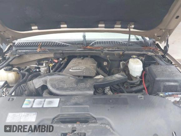2005 Chevrolet Suburban LT with VIN 1GNFK16Z35J213484, listed as a IAAI auction lot 42251630 with 384,604 mi miles and . Bid and sale history available at DreamBid. Image 10.