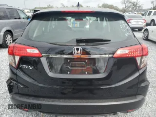 2021 Honda HR-V LX with VIN 3CZRU5H34MM730711, listed as a Copart auction lot 47965645 with Not Provided miles and Non Repairable. Bid and sale history available at carsss.com. Image 6.