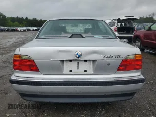 2000 BMW 7 Series 740iL z VIN WBAGH8346YDP11594, wystawiony jako Copart lot #56964665 z przebiegiem 165 495 mil mil oraz Tytuł czysty. Historia ofert i sprzedaży dostępna na DreamBid. Obrazek 6.