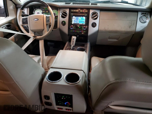 2011 Ford Expedition Max Limited с VIN 1FMJK2A50BEF08412, выставлен на аукционе Copart как лот 55081005 с пробегом 201 897 миль миль и Списание • Salvage title. История ставок и продаж доступна на DreamBid. Изображение 8.