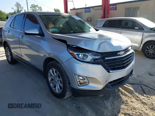 2019 Chevrolet Equinox LT z VIN 2GNAXKEVXK6187555, wystawiony jako IAAI lot #42475500 z przebiegiem 98 724 mil mil oraz . Historia ofert i sprzedaży dostępna na DreamBid. Obrazek 1.