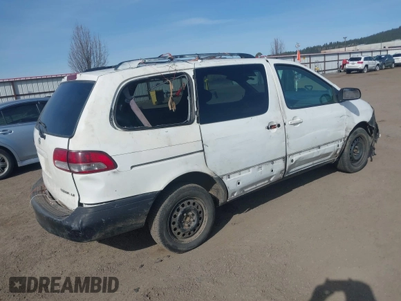 2001 Toyota Sienna LE with VIN 4T3ZF13C51U382556, listed as a IAAI auction lot 41744836 with 226,221 mi miles. Bid and sale history available at carsss.com. Image 4.