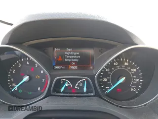 2017 Ford Escape SE with VIN 1FMCU9GD4HUB55262, listed as a IAAI auction lot 41792973 with 98,407 mi miles. Bid and sale history available at carsss.com. Image 7.