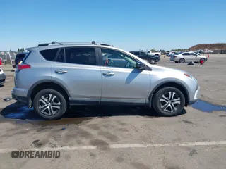 2017 Toyota RAV4 LE с VIN 2T3BFREV2HW551960, выставлен на аукционе IAAI как лот 42675745 с пробегом 75 198 миль миль и . История ставок и продаж доступна на DreamBid. Изображение 13.