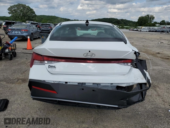 2025 Hyundai Elantra SE with VIN KMHLL4DG8SU983391, listed as a Copart auction lot 59843665 with 577 mi miles and Salvage title. Bid and sale history available at DreamBid. Image 6.