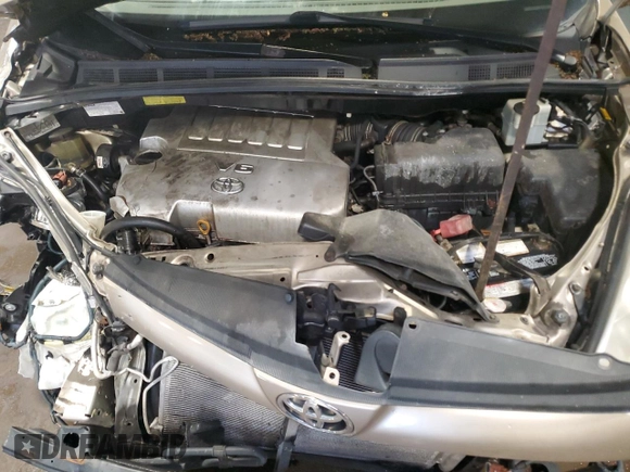 2009 Toyota Sienna XLE with VIN 5TDZK22C19S228023, listed as a Copart auction lot 57072295 with 148,080 mi miles and Salvage title. Bid and sale history available at DreamBid. Image 12.