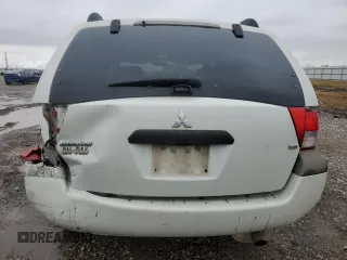 2004 Mitsubishi Endeavor LS with VIN 4A4MM21S04E149821, listed as a Copart auction lot 42602675 with 261,227 mi miles and Salvage Title. Bid and sale history available at carsss.com. Image 6.