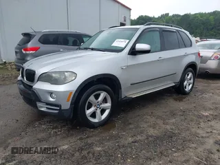 2008 BMW X5 3.0si z VIN 5UXFE43518L036315, wystawiony jako IAAI lot #42424578 z przebiegiem 130 744 mil mil oraz . Historia ofert i sprzedaży dostępna na DreamBid. Obrazek 2.