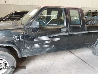 1993 Dodge Dakota z VIN 1B7GG23XXPS146273, wystawiony jako IAAI lot #42115602 z przebiegiem 222 740 mil mil oraz . Historia ofert i sprzedaży dostępna na DreamBid. Obrazek 6.