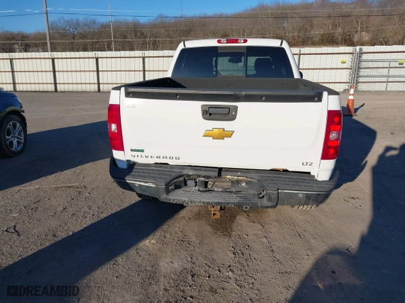 2009 Chevrolet Silverado 1500 LTZ with VIN 3GCEK33349G164495, listed as a IAAI auction lot 41311466 with 154,845 mi miles. Bid and sale history available at carsss.com. Image 16.