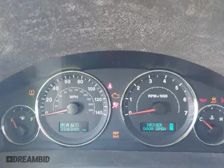 2007 Jeep Commander Sport with VIN 1J8HH48K07C587312, listed as a IAAI auction lot 42004278 with 208,390 mi miles. Bid and sale history available at carsss.com. Image 7.