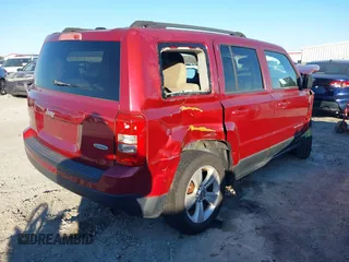 2013 Jeep Patriot Latitude z VIN 1C4NJPFA5DD102131, wystawiony jako IAAI lot #41271136 z przebiegiem 149 863 mil mil oraz . Historia ofert i sprzedaży dostępna na DreamBid. Obrazek 4.
