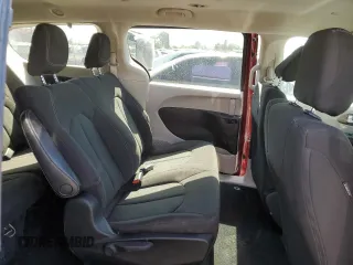 2021 Chrysler Voyager L z VIN 2C4RC1AG4MR558297, wystawiony jako Copart lot #88572205 z przebiegiem 52 842 mil mil oraz Szkoda całkowita • Salvage title. Historia ofert i sprzedaży dostępna na DreamBid. Obrazek 11.