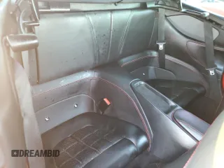2019 Ferrari Portofino z VIN ZFF89FPA0K0242592, wystawiony jako Copart lot #74249014 z przebiegiem Nie podano mil oraz Nie do naprawy. Historia ofert i sprzedaży dostępna na DreamBid. Obrazek 10.