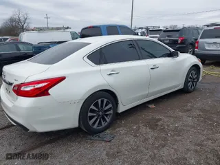 2017 Nissan Altima 2.5 SV with VIN 1N4AL3AP4HC116262, listed as a IAAI auction lot 41705107 with 162,309 mi miles. Bid and sale history available at carsss.com. Image 4.